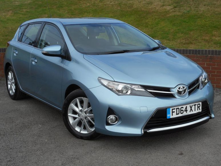 Used blue Toyota Auris for sale 